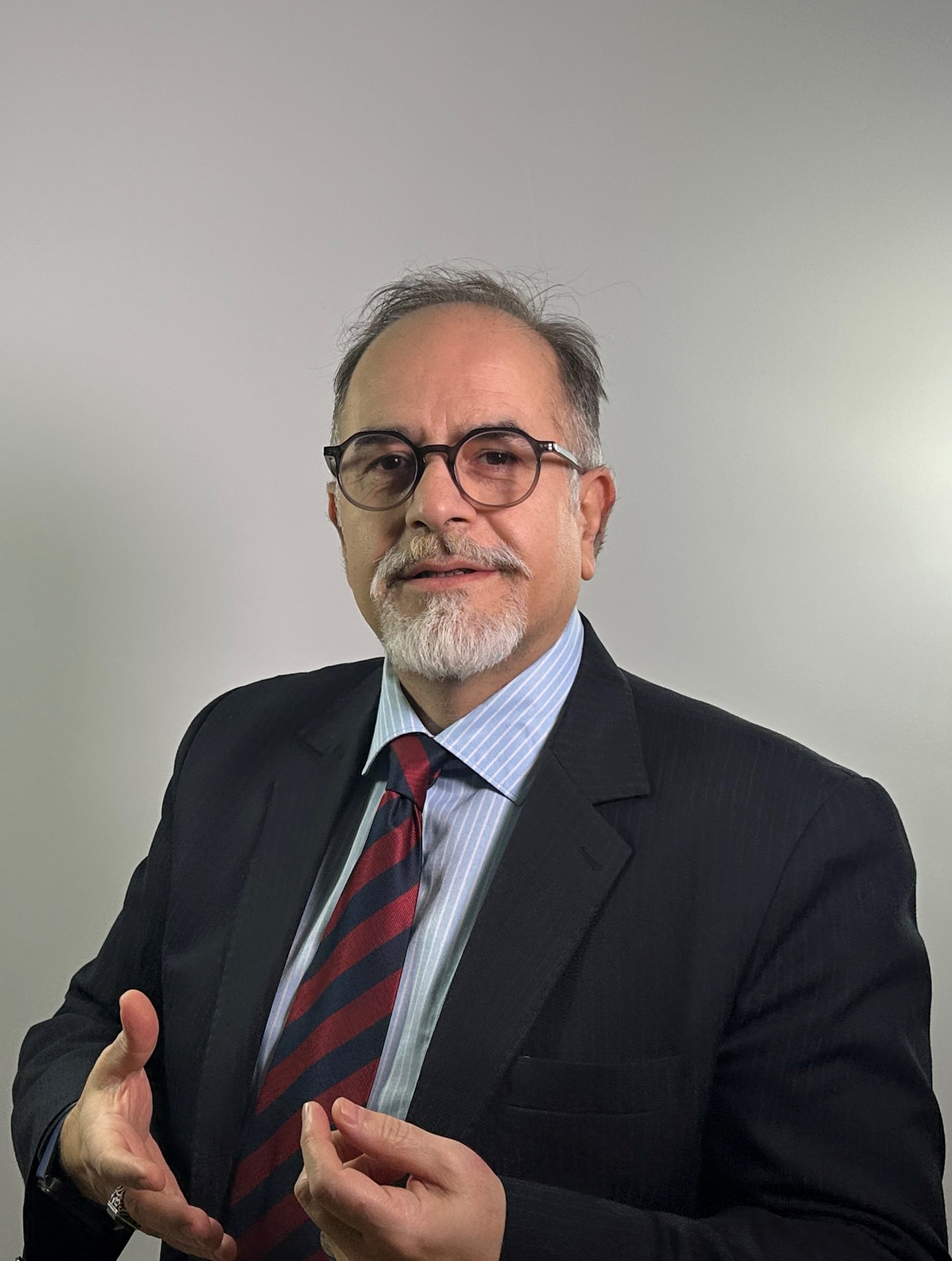 Dr Delfani